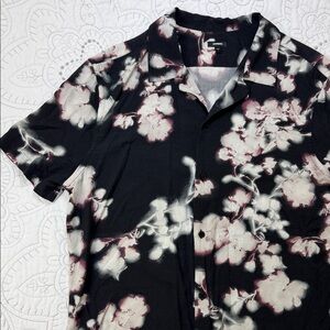 Express Floral Camp Collar Button Down Shirt - Men’s Short Sleeve Large Top